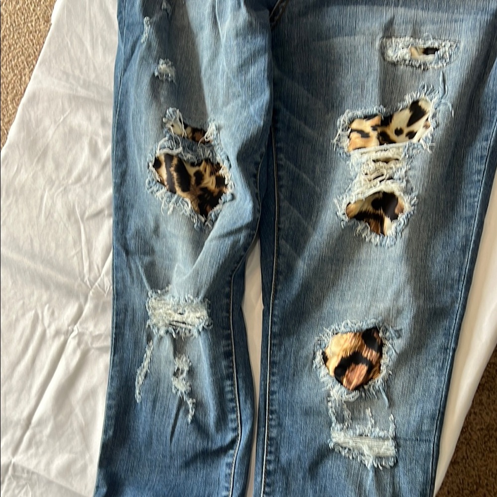 Judy Blue Boyfriend Jeans with Distressed Blue Denim - Picture 4 of 4